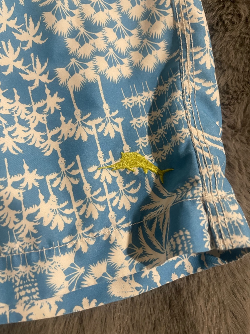 Tommy Bahama Relax Men's Blue & White Patterned Swim Trunks - Picture 3 of 4